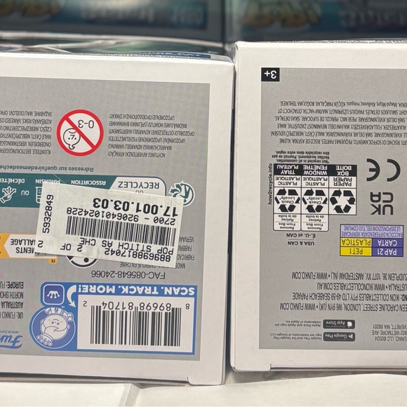 Disney and Funko together stitch as Cheshire cat this is a set of two versions - Picture 9 of 11